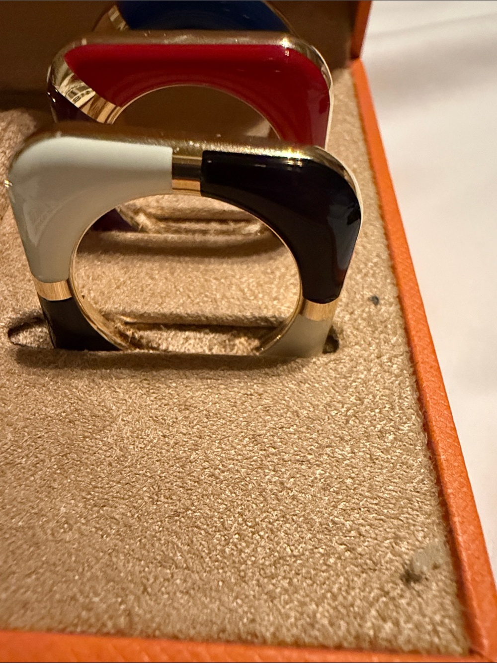 Tory Burch The Miller Gold-Tone Stainless Steel Bracelet Watch 34mm - Picture 5 of 9